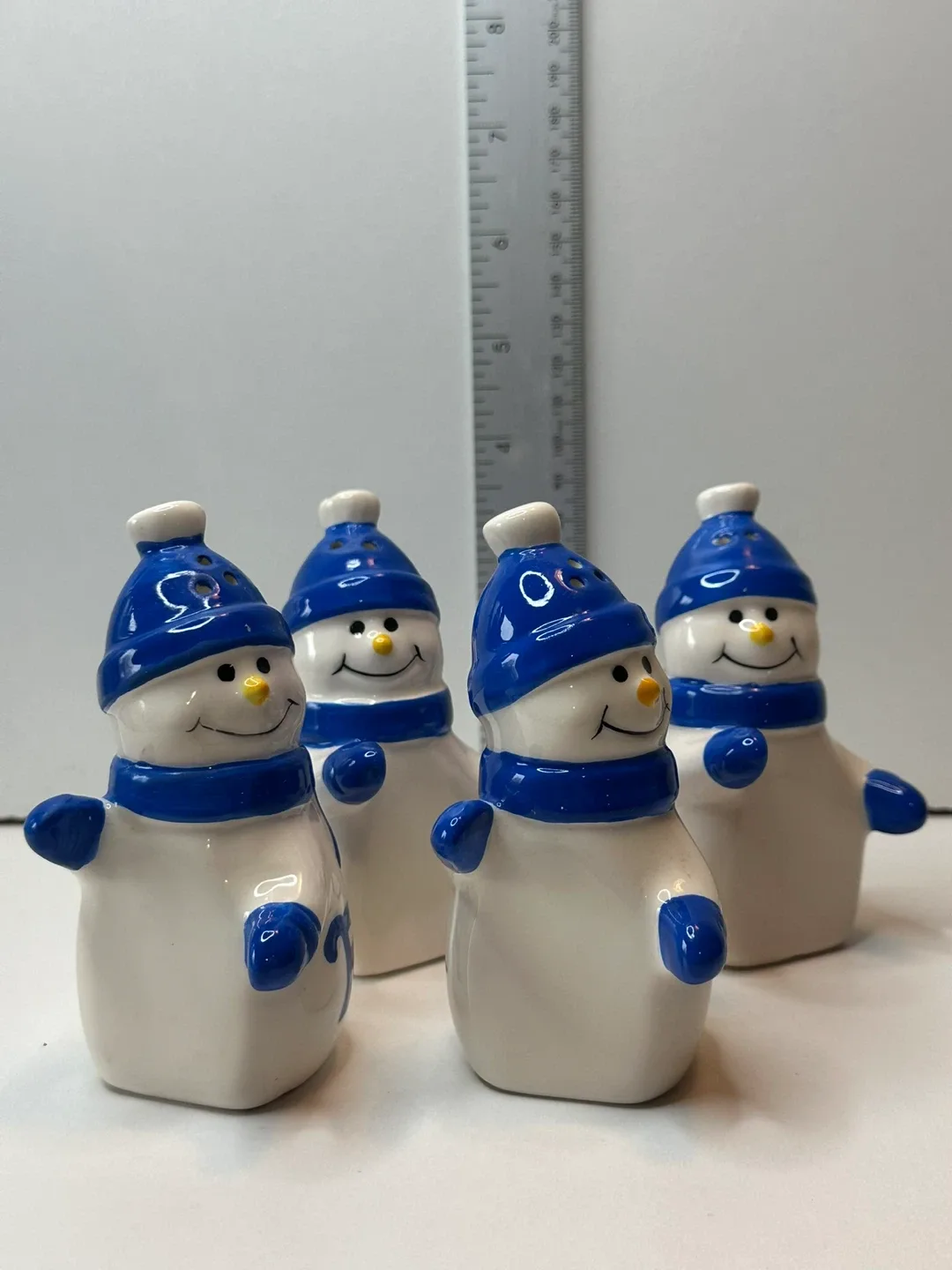Snowman Salt & Pepper Shakers image indicator(4)