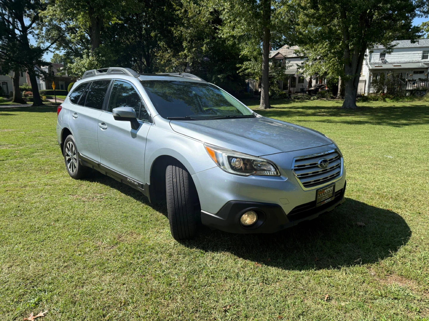 Silver Subaru Outback 2017