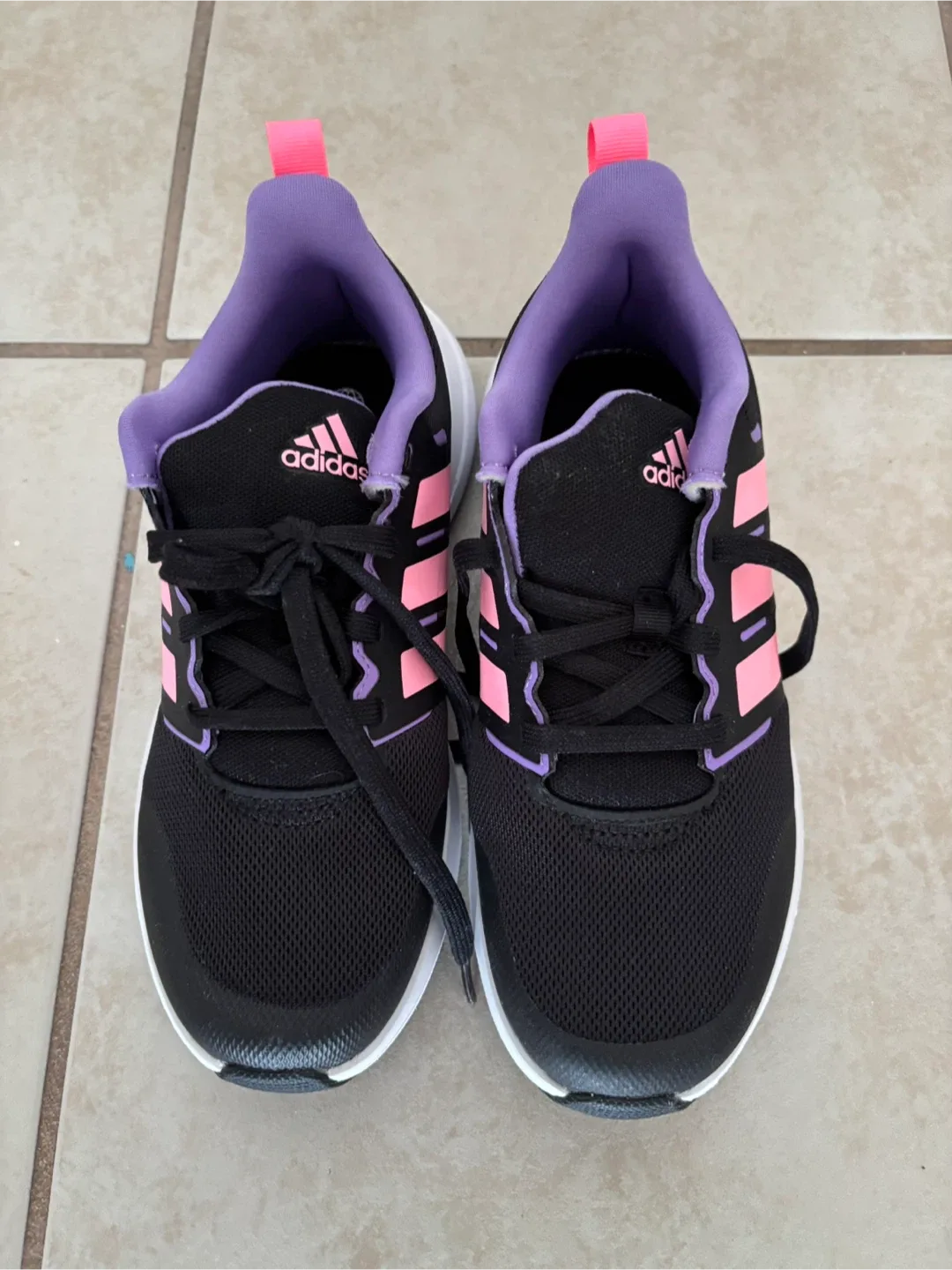Adidas Girls running shoes size 2,5 image indicator(5)