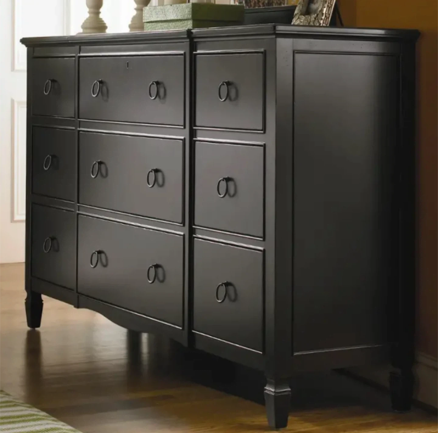 Universal Furniture Summer Hill 9 Drawer Dresser