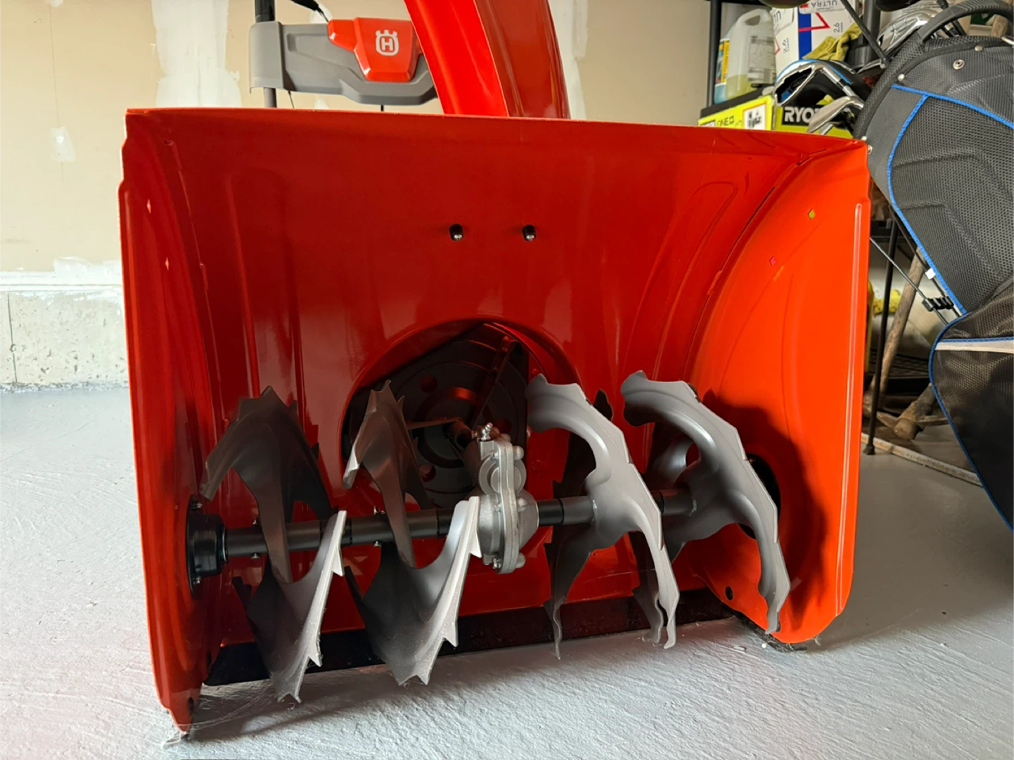 Husqvarna ST 124 Snow Blower - photo 3