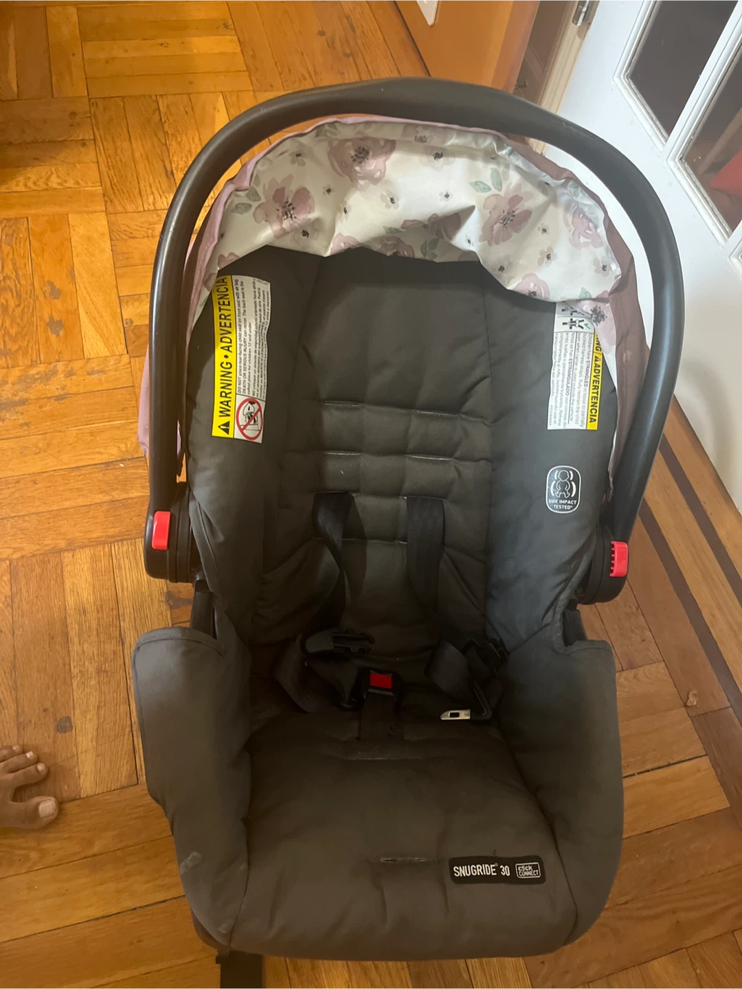 Graco SnugRide 30 Infant Car Seat - photo 2