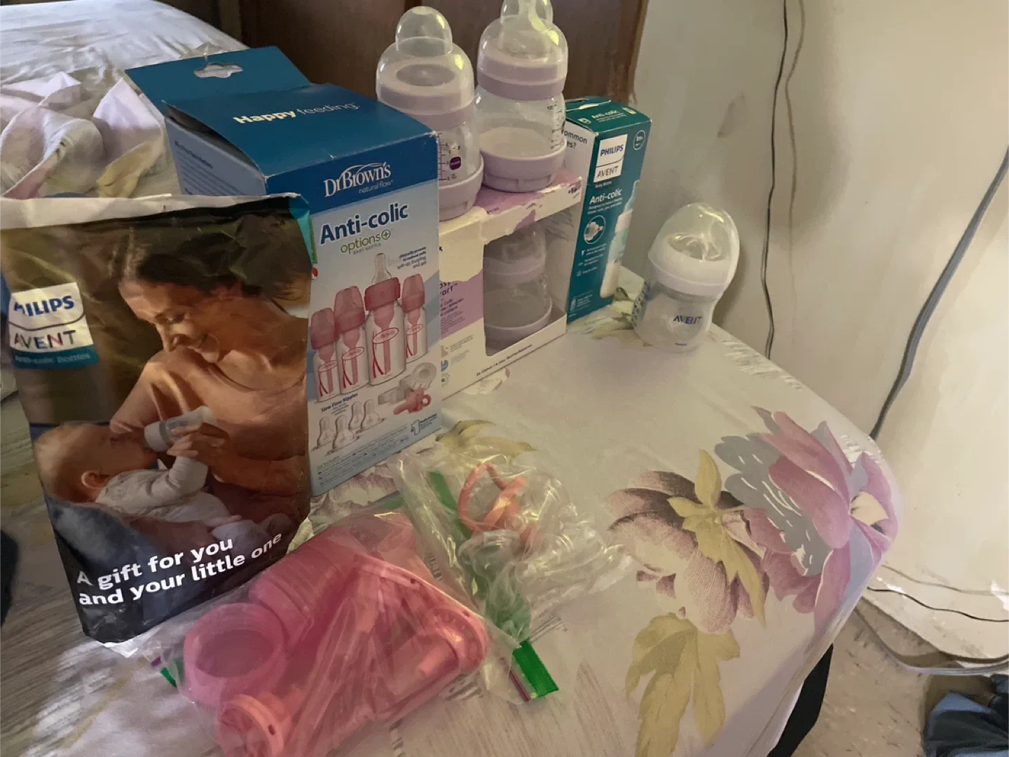 Baby Bottles - Philips Avent & Dr. Brown's thumbnail