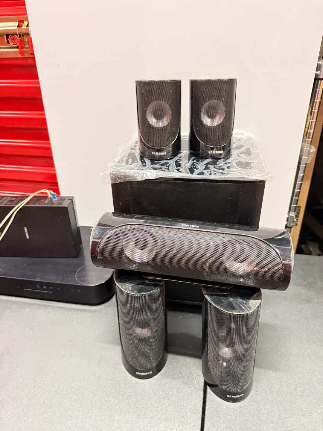 Samsung Home Theater System thumbnail