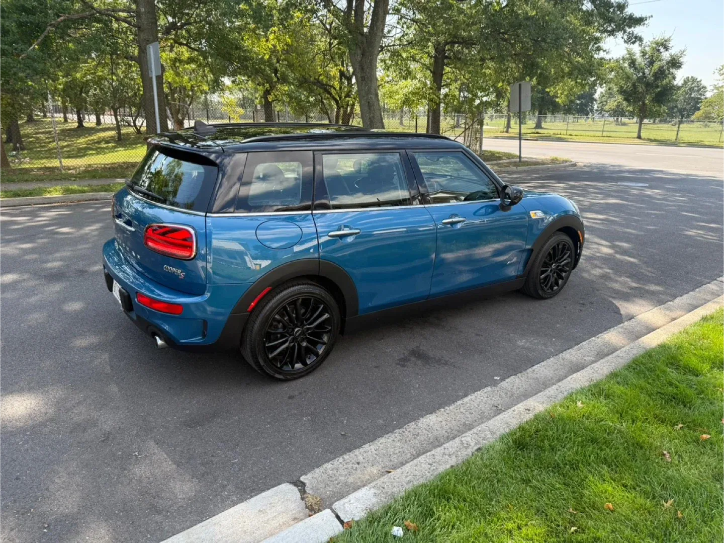 2022 Mini Cooper S Clubman - Blue image indicator(3)