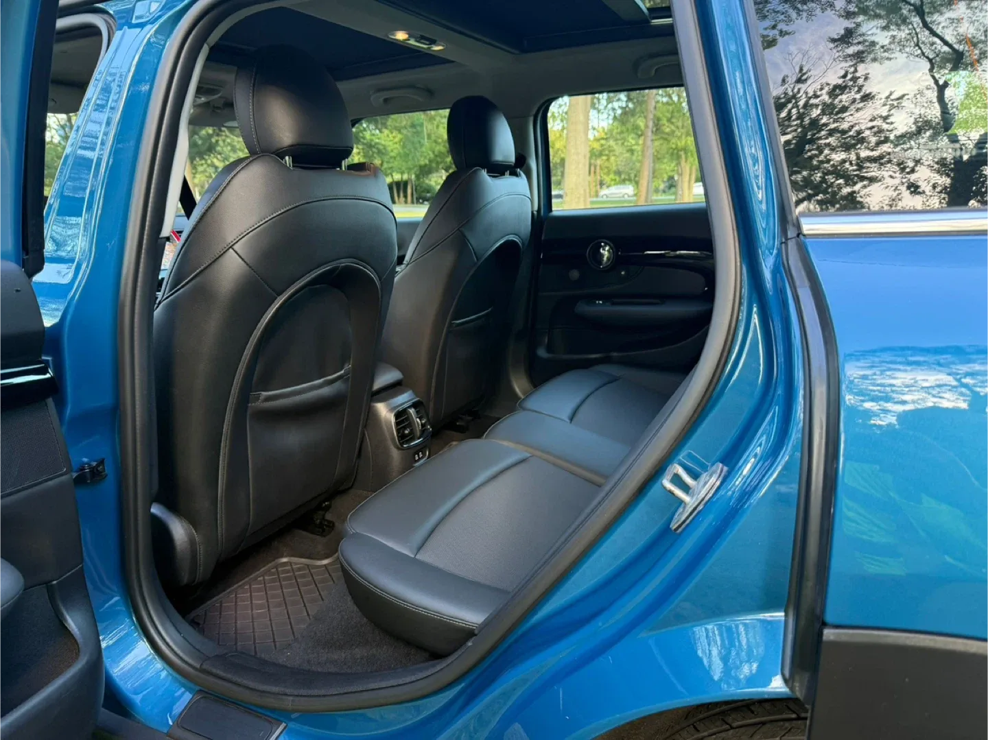 2022 Mini Cooper S Clubman - Blue image indicator(9)