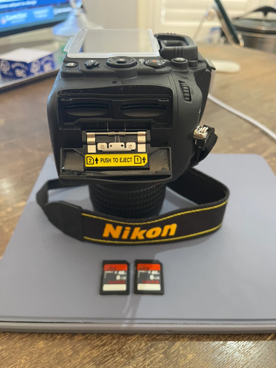 Nikon D7000 DSLR Camera - photo 4