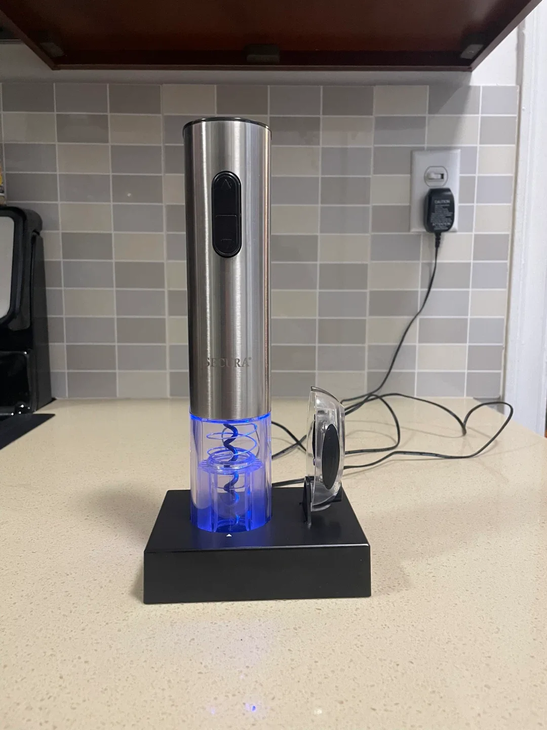 Secura Electric Wine Opener with Foil Cutter thumbnail