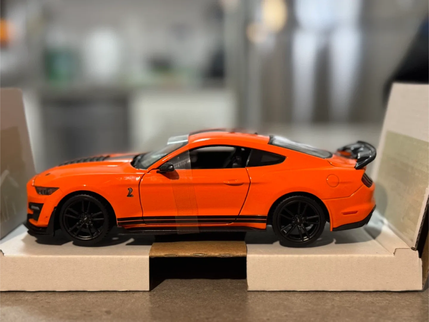 Maisto-Ford Mustang Shelby GT500 image indicator(5)