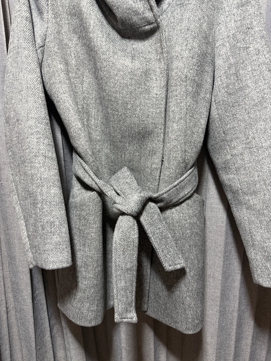 Grey Hooded Belted Coat image indicator(4)