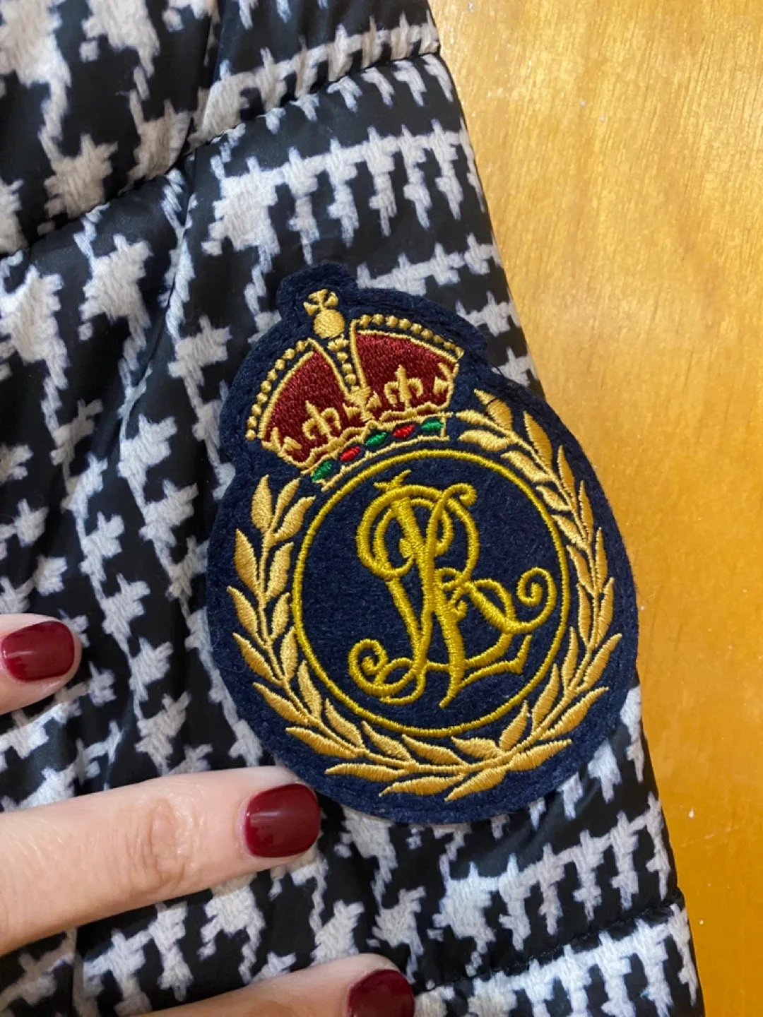 Ralph Lauren Houndstooth Puffer Jacket - Size L image indicator(2)