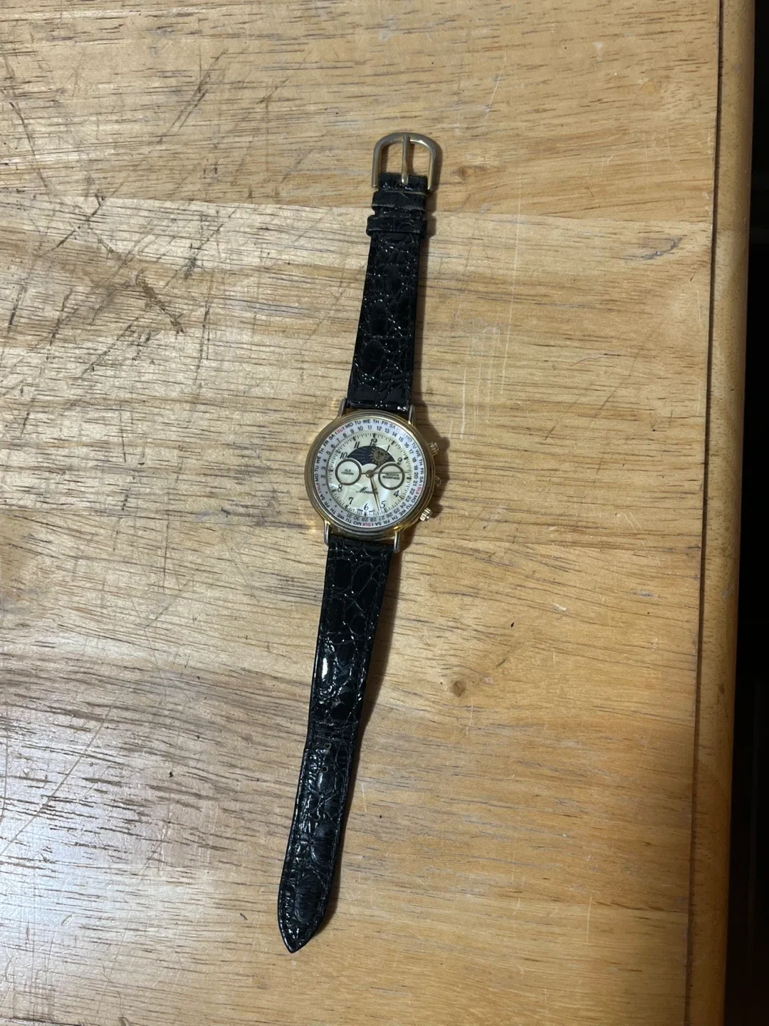 Moulin Moonphase Quartz Watch image indicator(4)