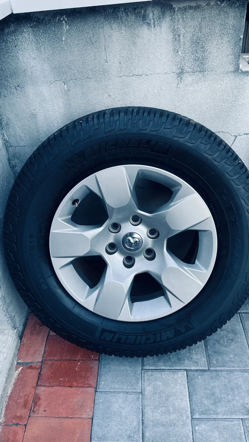 Michelin LTX A/T2 Tire P255/65R18 image indicator(4)