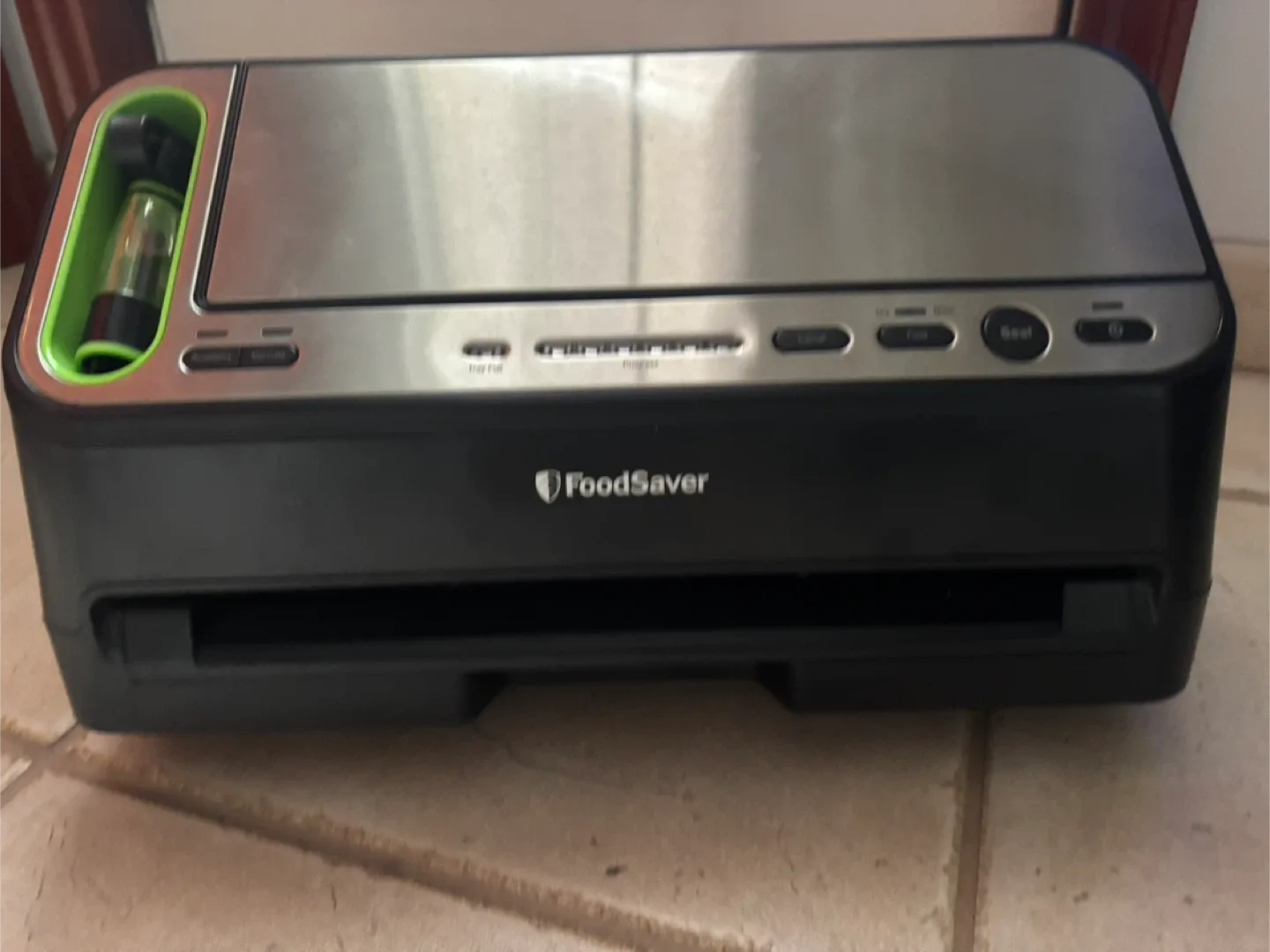 FoodSaver Food Vacuum Sealer thumbnail