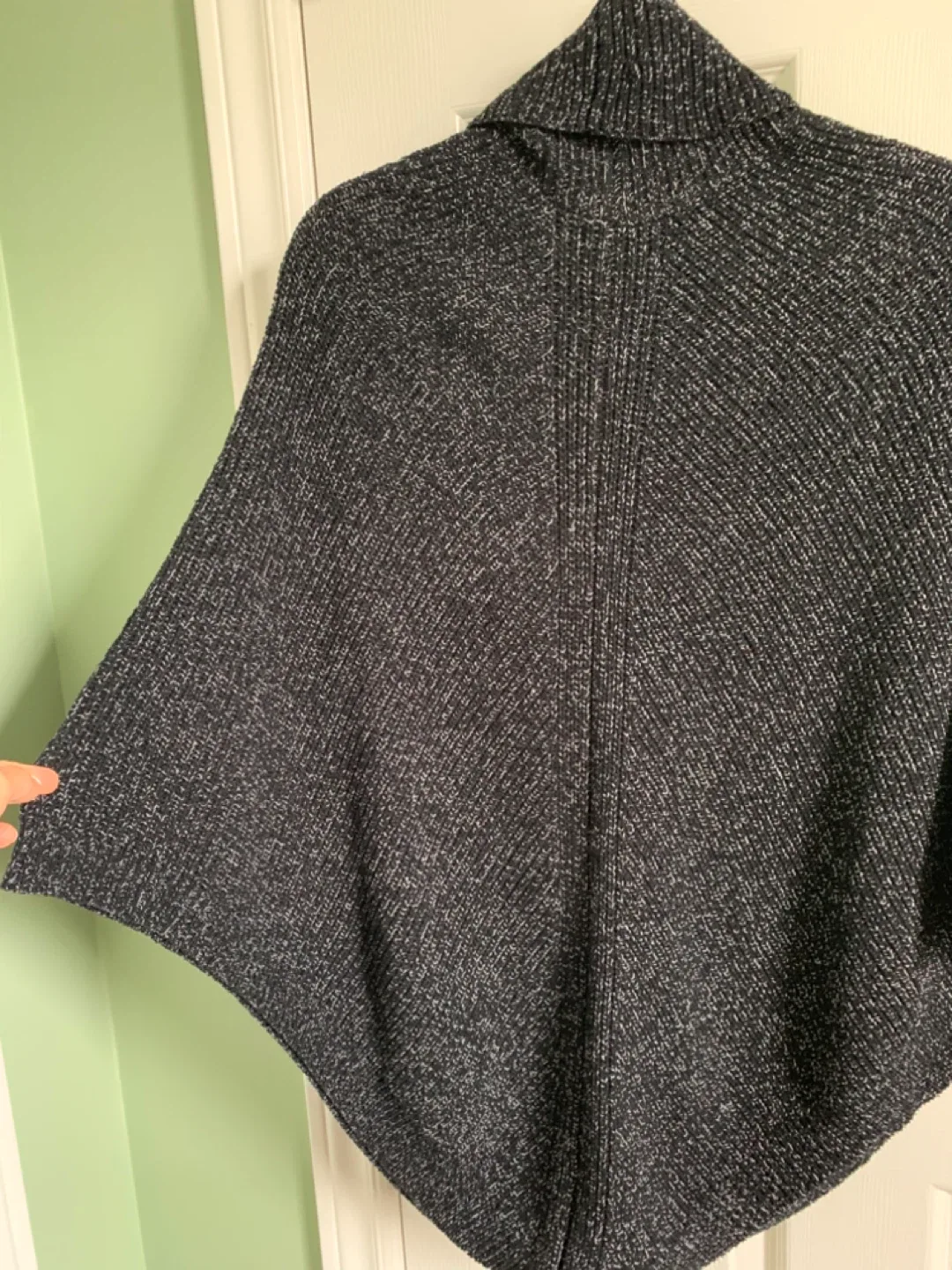 Roots Poncho - One Size image indicator(3)