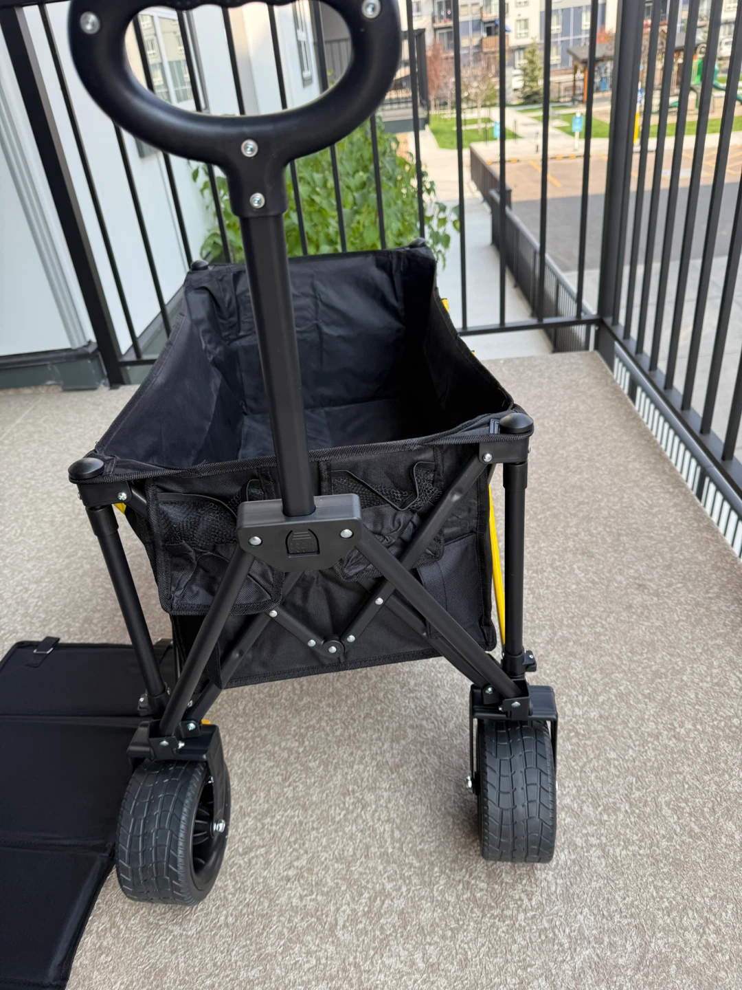 Collapsible Outdoor Utility Wagon - Black 550LB - photo 2
