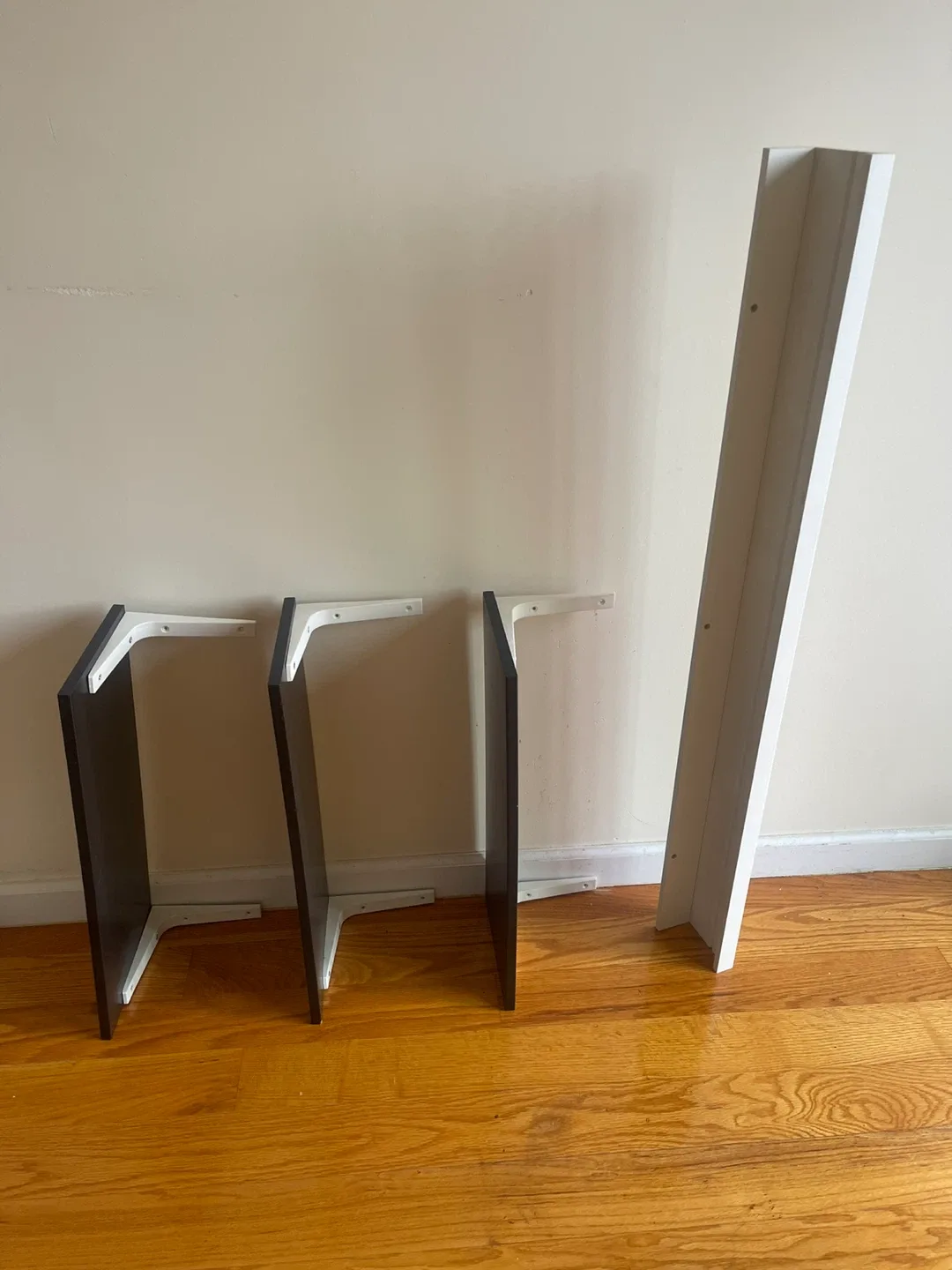Shelves - 4 pieces thumbnail