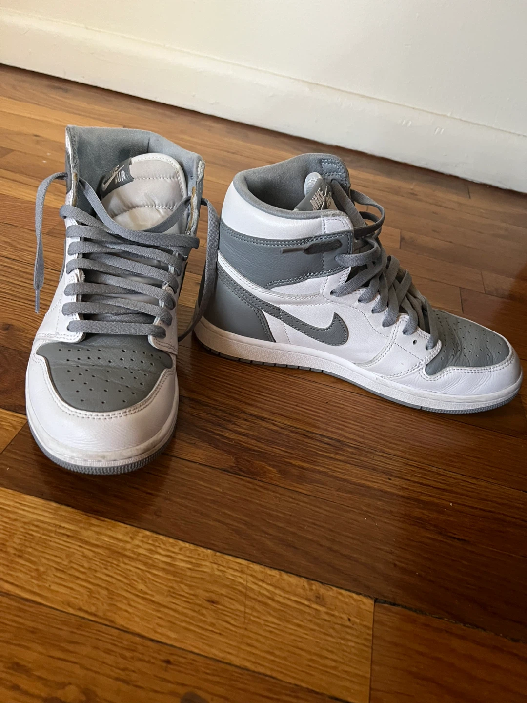 Nike Air Jordan 1 High Smoke Grey