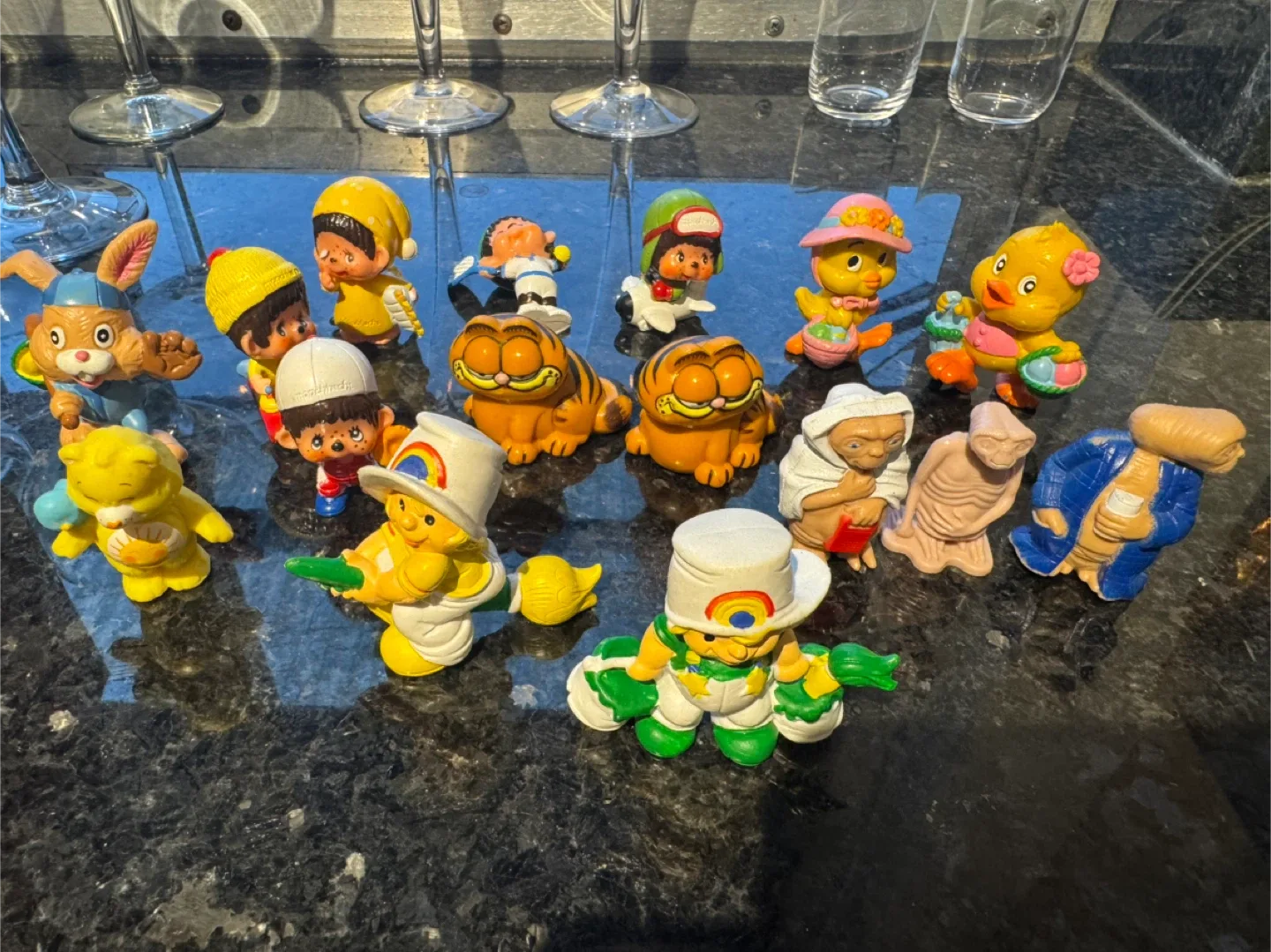 Vintage Garfield & Other Cartoon Figurines thumbnail
