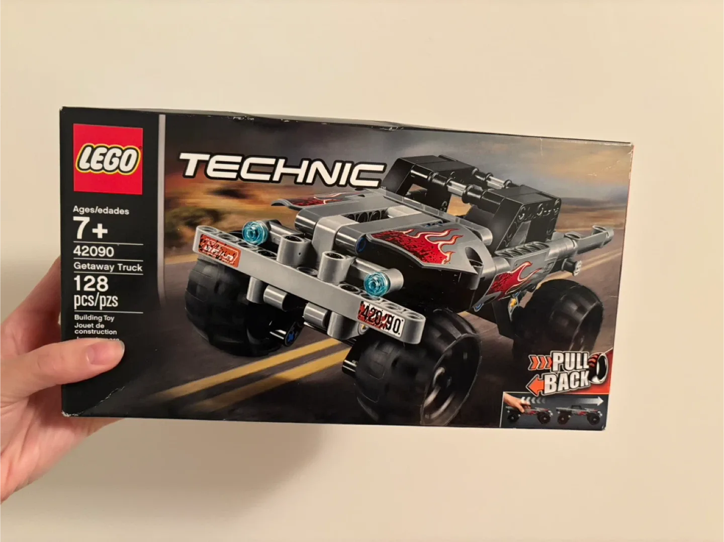 LEGO Technic 42090 Getaway Truck (7+) thumbnail