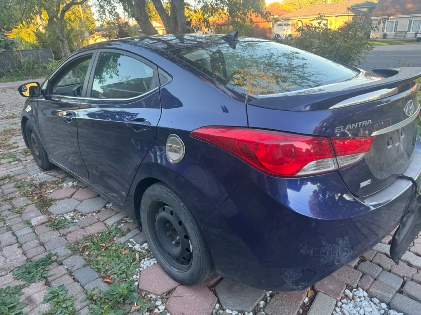 2013 Hyundai Elantra Limited image indicator(8)