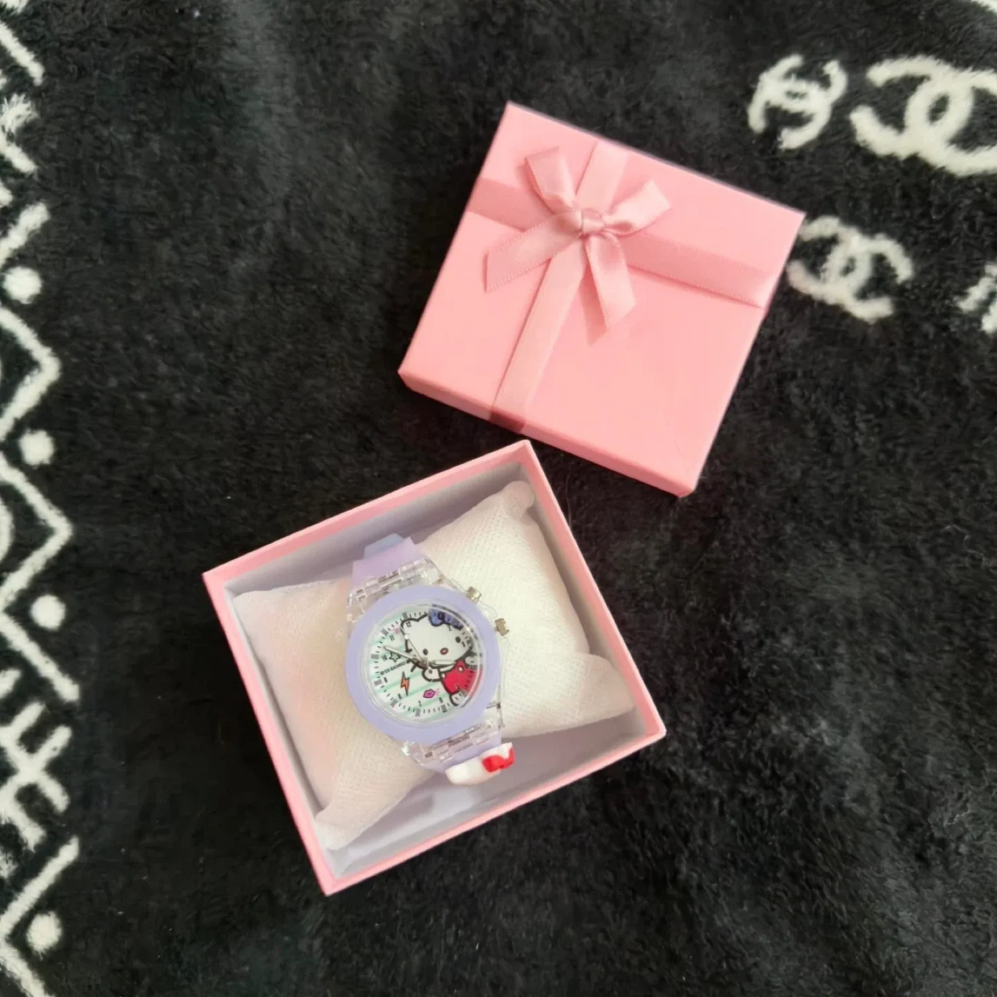 Sanrio Glowing Watch - Hello Kitty, My Melody, Cinnamoroll image indicator(5)