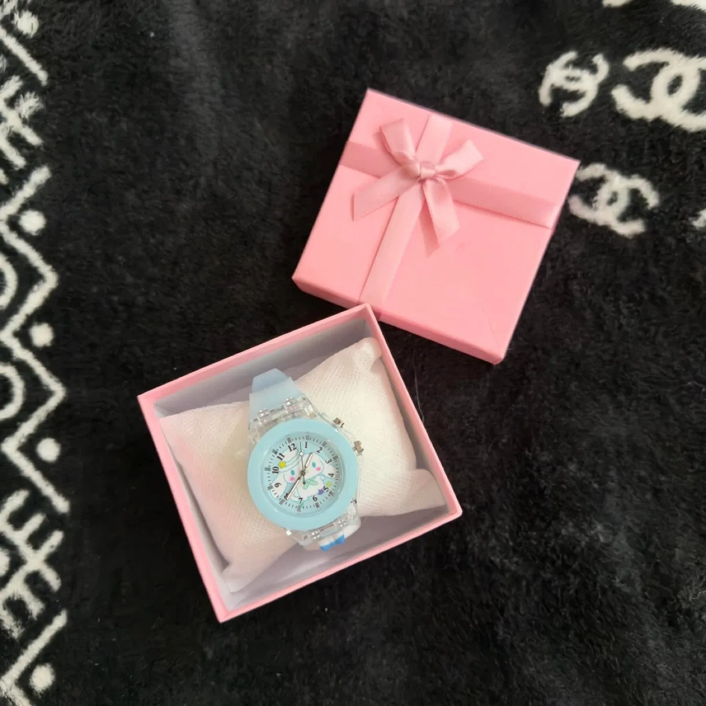 Sanrio Glowing Watch - Hello Kitty, My Melody, Cinnamoroll image indicator(4)