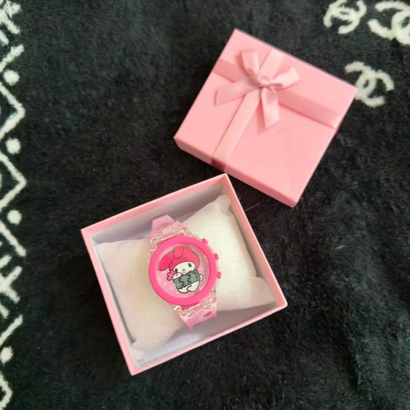 Sanrio Glowing Watch - Hello Kitty, My Melody, Cinnamoroll image indicator(10)