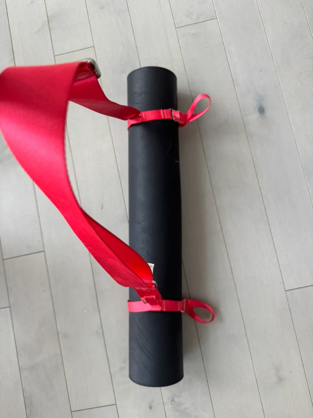 Lululemon Black Yoga Mat with Strap - 5mm thumbnail