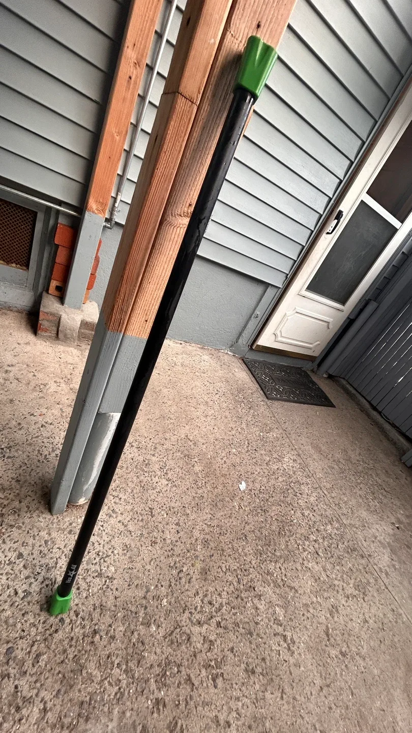 Yes4All 4.5KG Black & Green Fitness Bar image indicator(4)