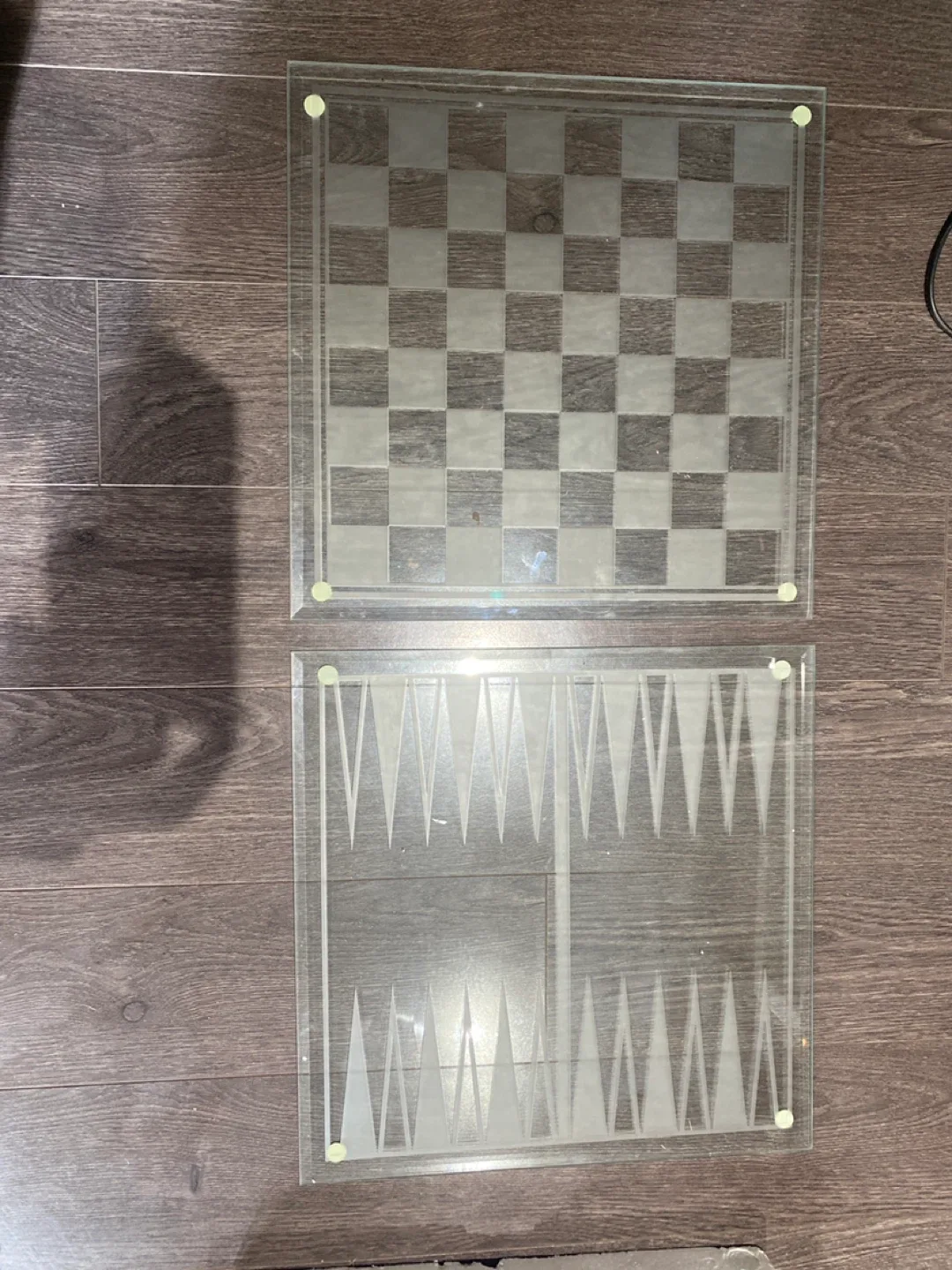 Ensemble De Jeux En Verre 3 En 1 Glass Chess Set image indicator(3)