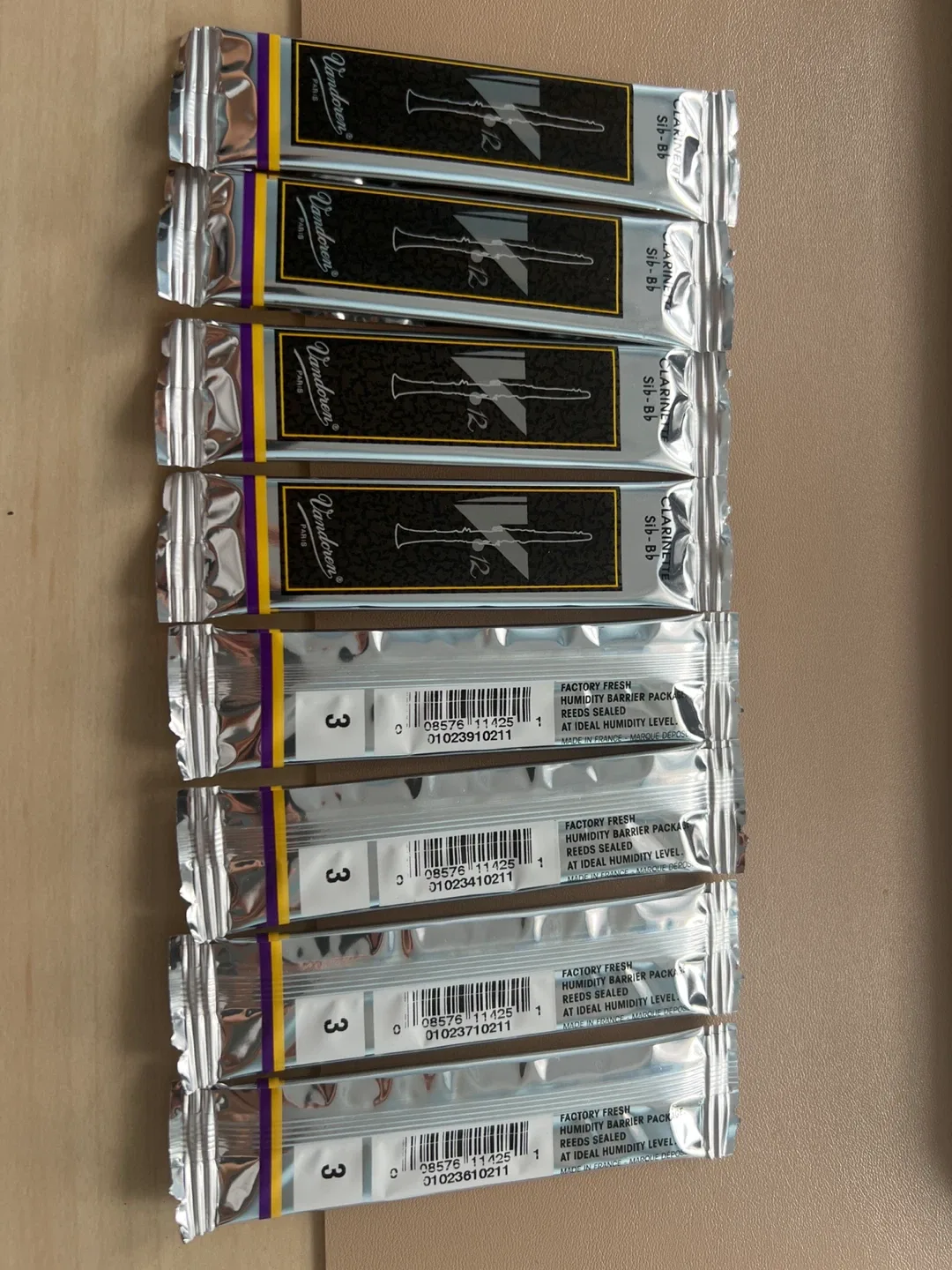 Vandoren Paris Clarinet Reeds - Strength 3 image indicator(2)