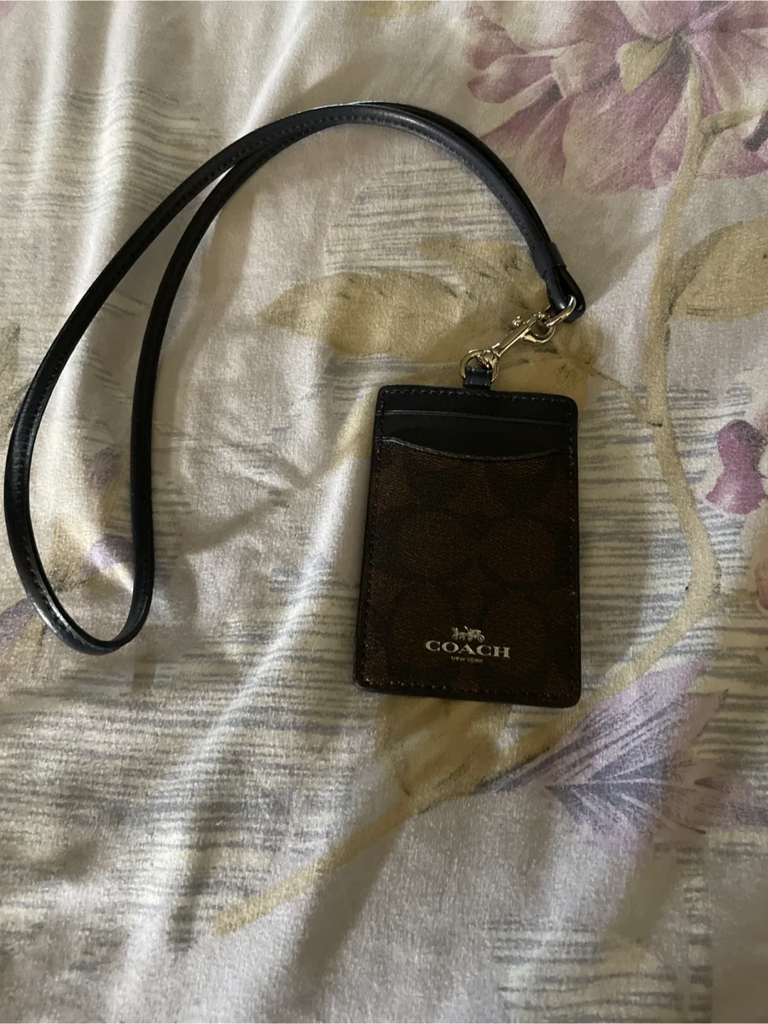 Coach Lanyard Card Case image indicator(2)