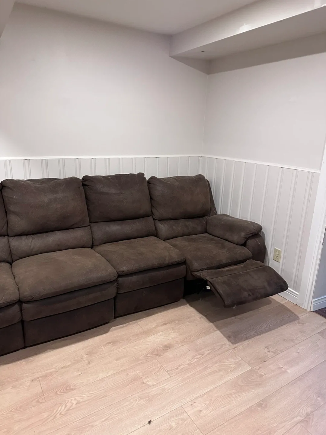 Brown Sectional Sofa with Recliner image indicator(4)