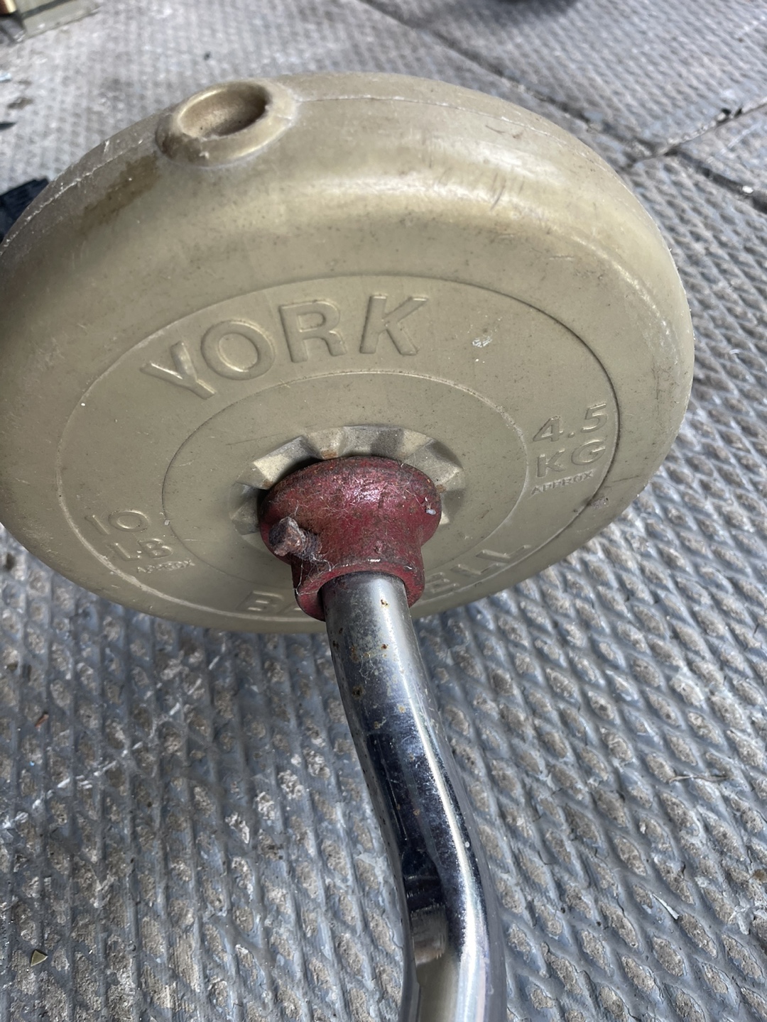 York 4.5 KG Weight Barbell - photo 2