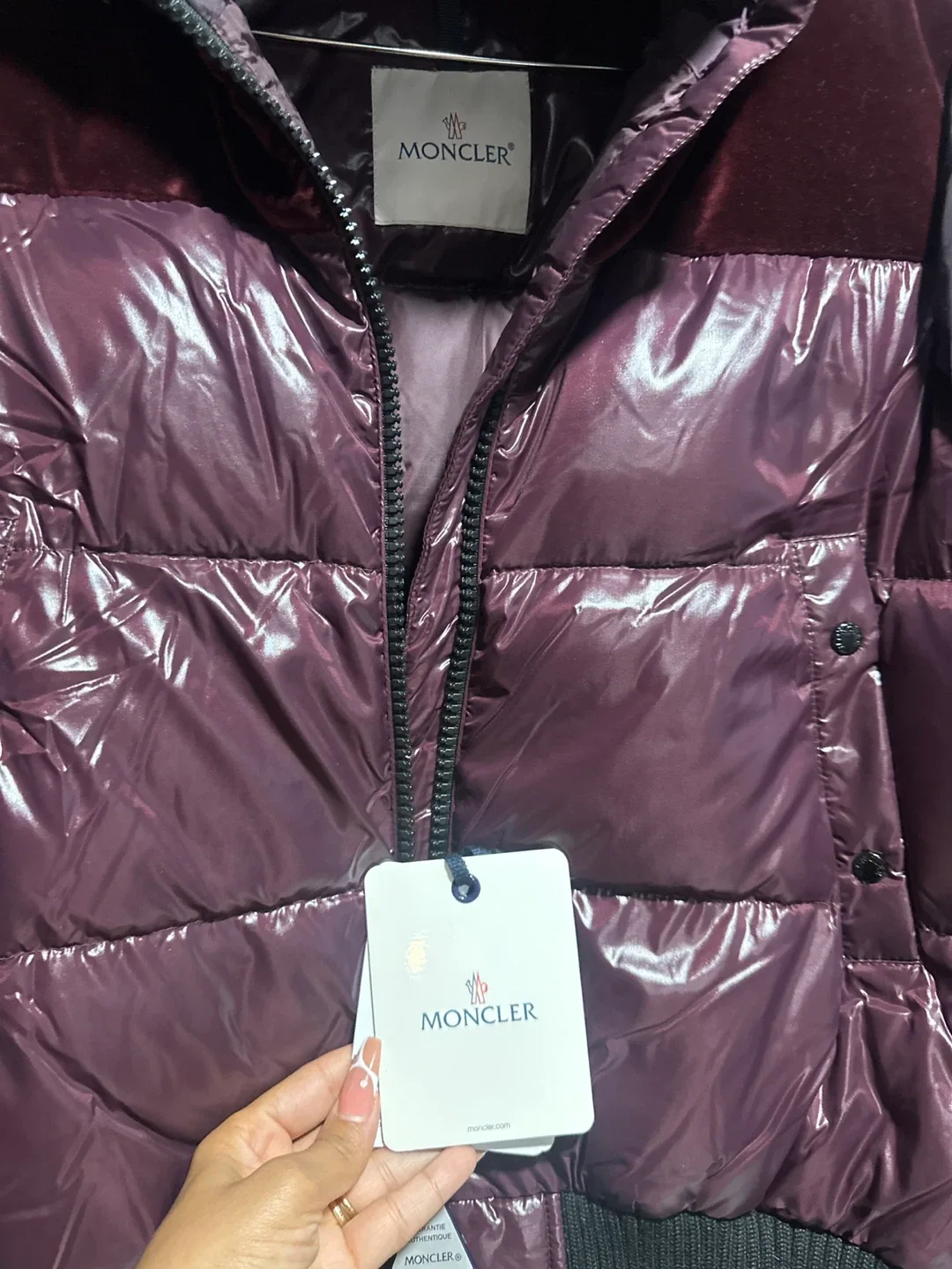 Moncler Elanion Giubbotto Burgundy Size 2 image indicator(4)