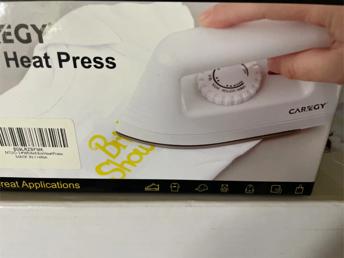 CAREGY Mini Heat Press - New in Box thumbnail