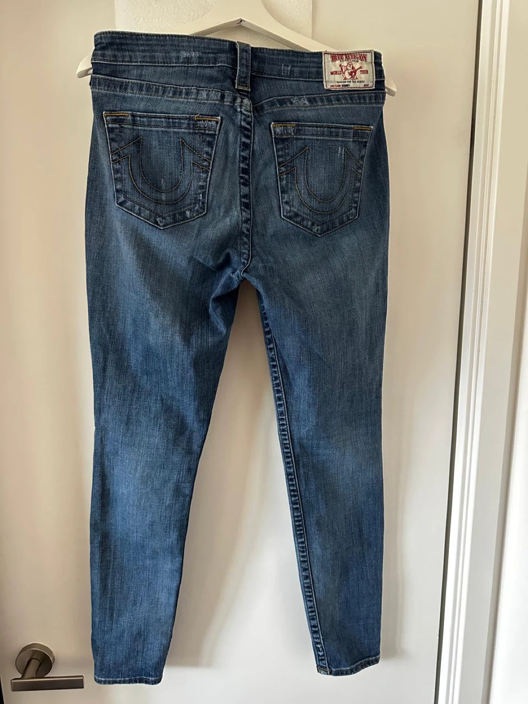 True Religion Distressed Jeans Size 30 - photo 2