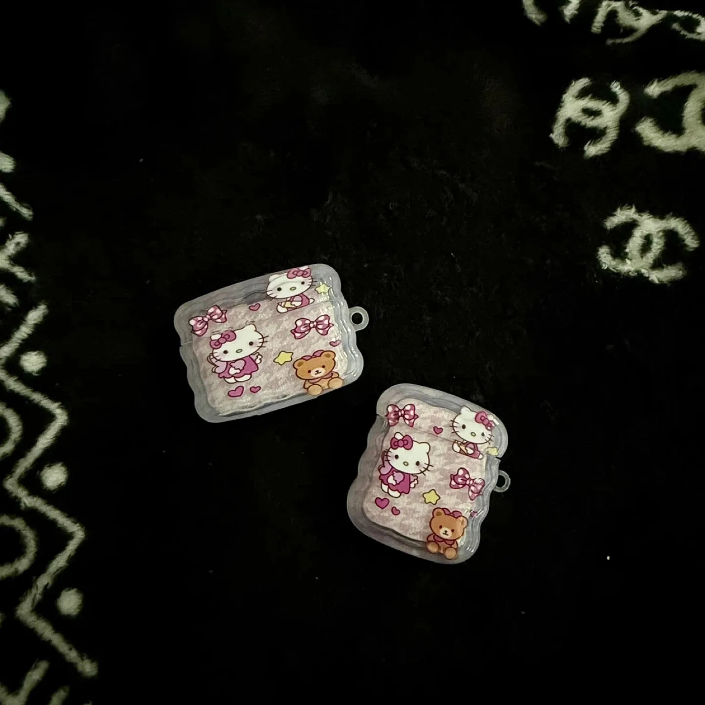 Sanrio AirPods Cases image indicator(8)
