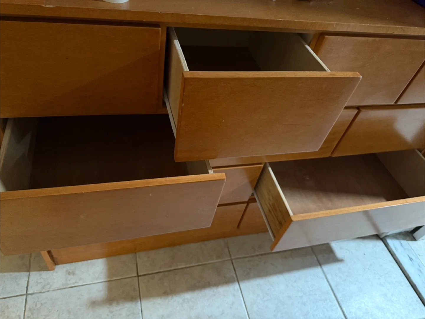 Wooden Dresser with 11 Drawers image indicator(6)