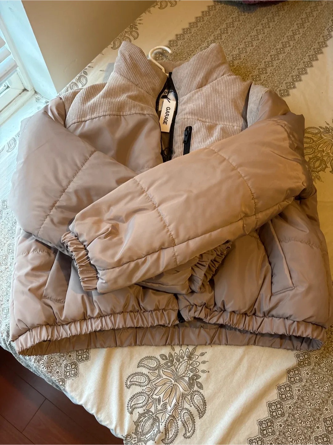 Garage Puffer Jacket - Size S image indicator(2)