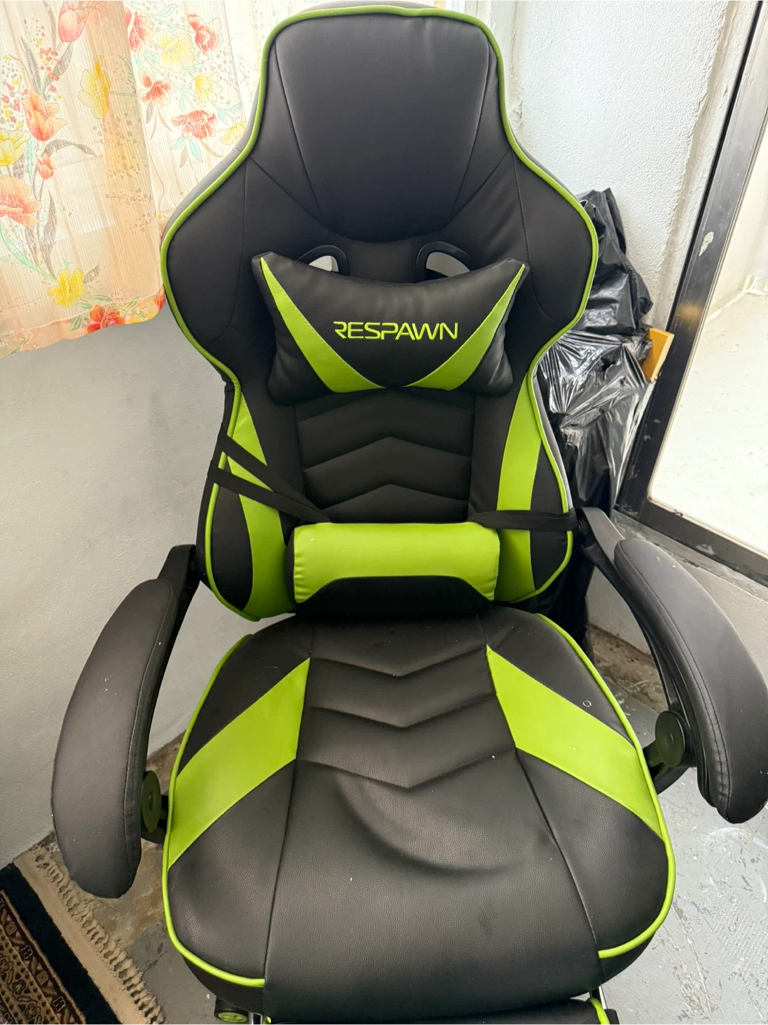 Respawn Gaming Chair - Black & Green - photo 2