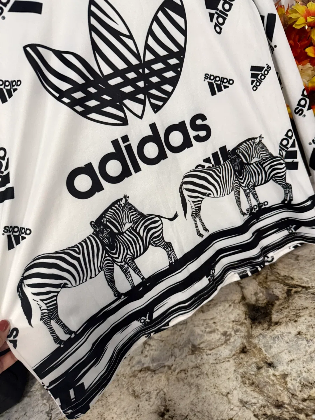 Adidas All Over Print Long Sleeve Shirt M-L like new image indicator(7)