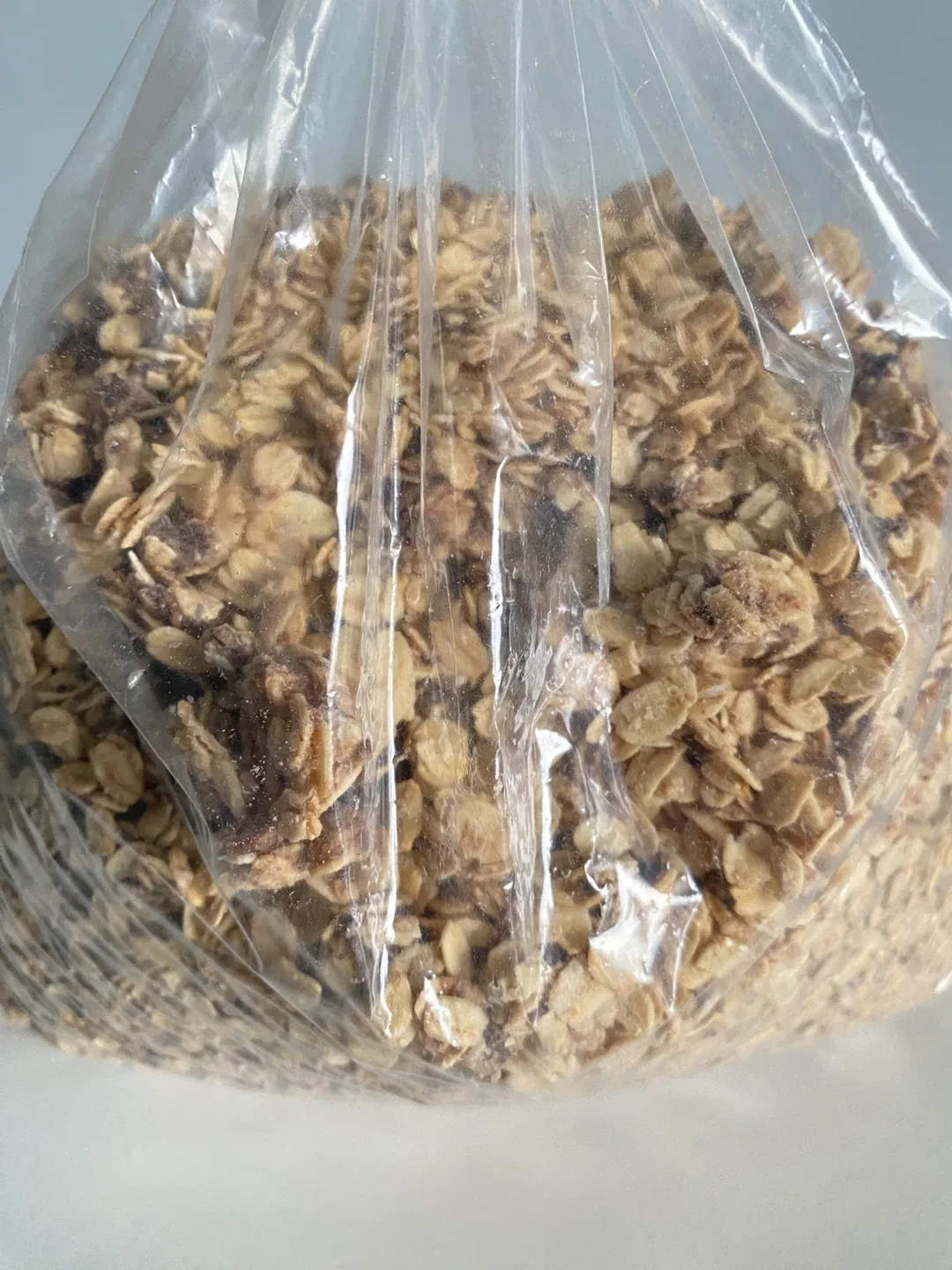 Huge 2 KG Bag of Chocolate Chunk Crunchy Granola image indicator(2)