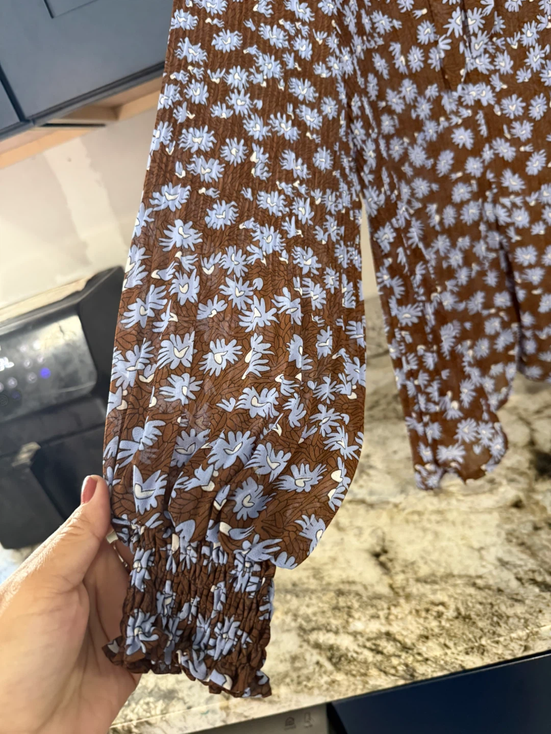 Brown Floral Print Long Sleeve Blouse size M -L - photo 3