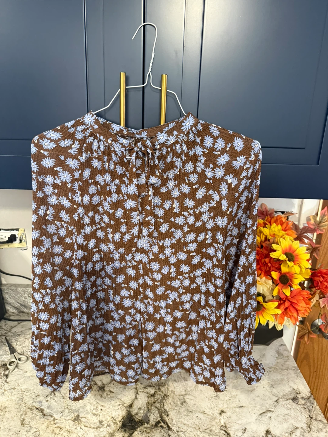 Brown Floral Print Long Sleeve Blouse size M -L - photo 5