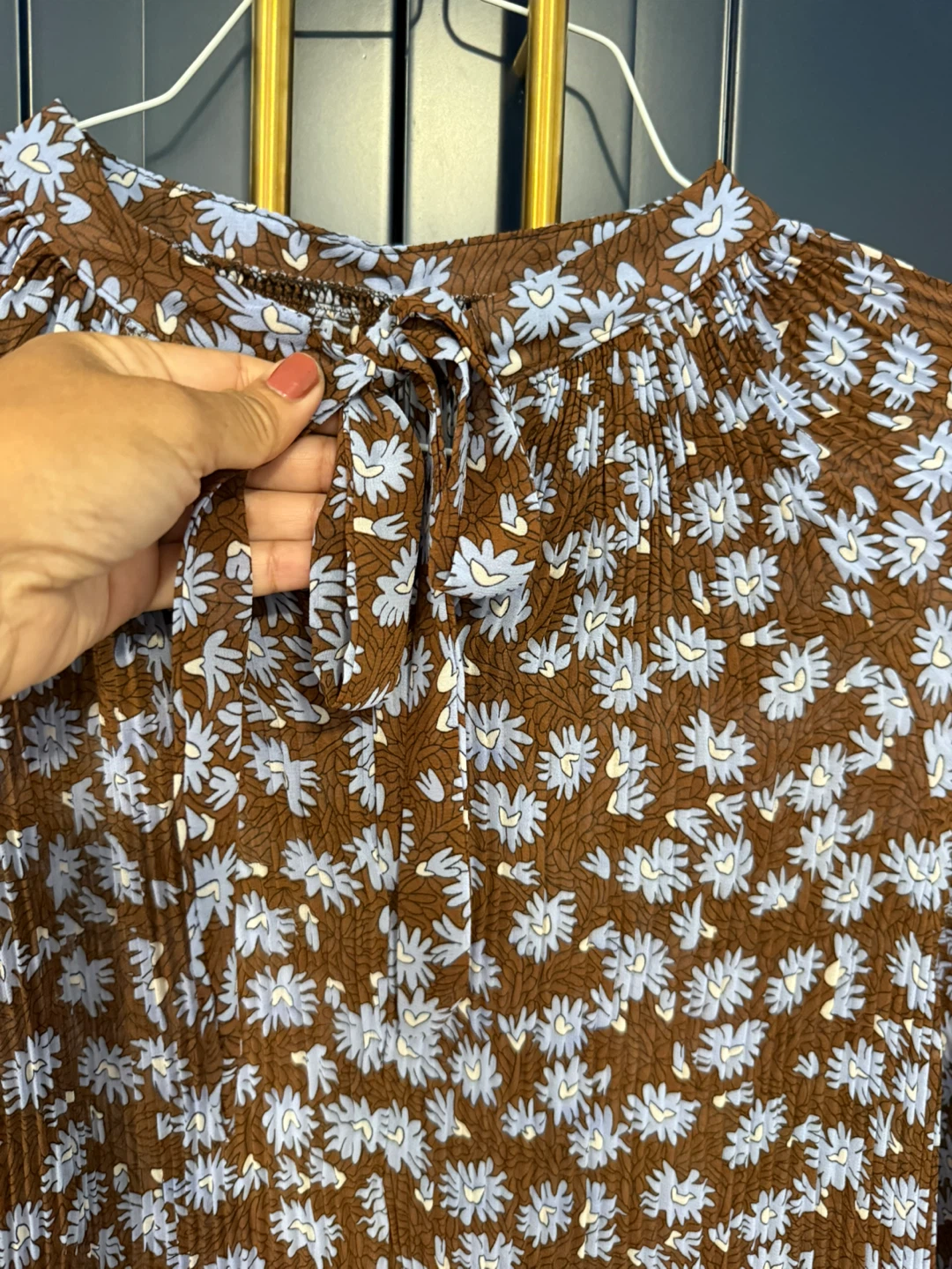 Brown Floral Print Long Sleeve Blouse size M -L - photo 2