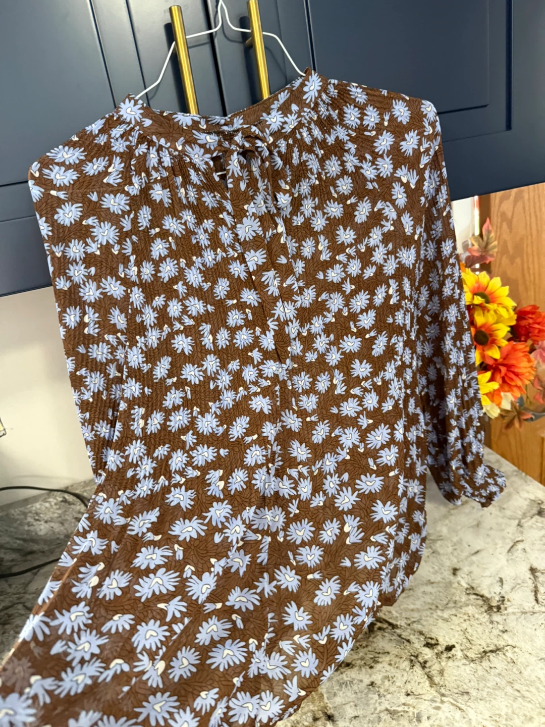 Brown Floral Print Long Sleeve Blouse size M -L - photo 4