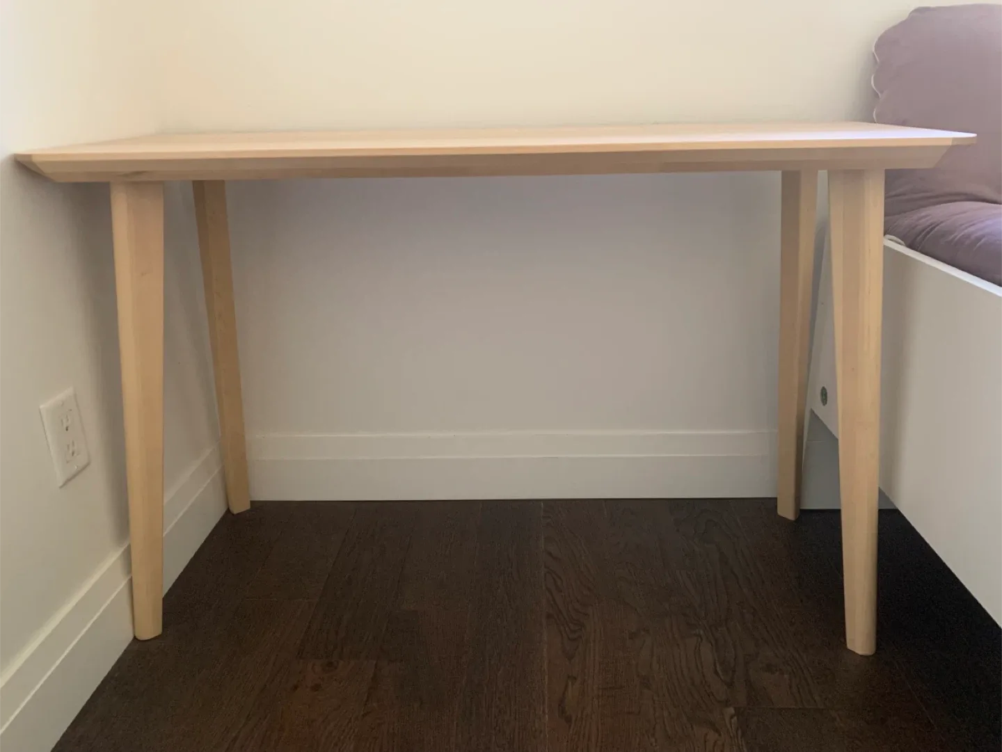 Light Wood Desk thumbnail
