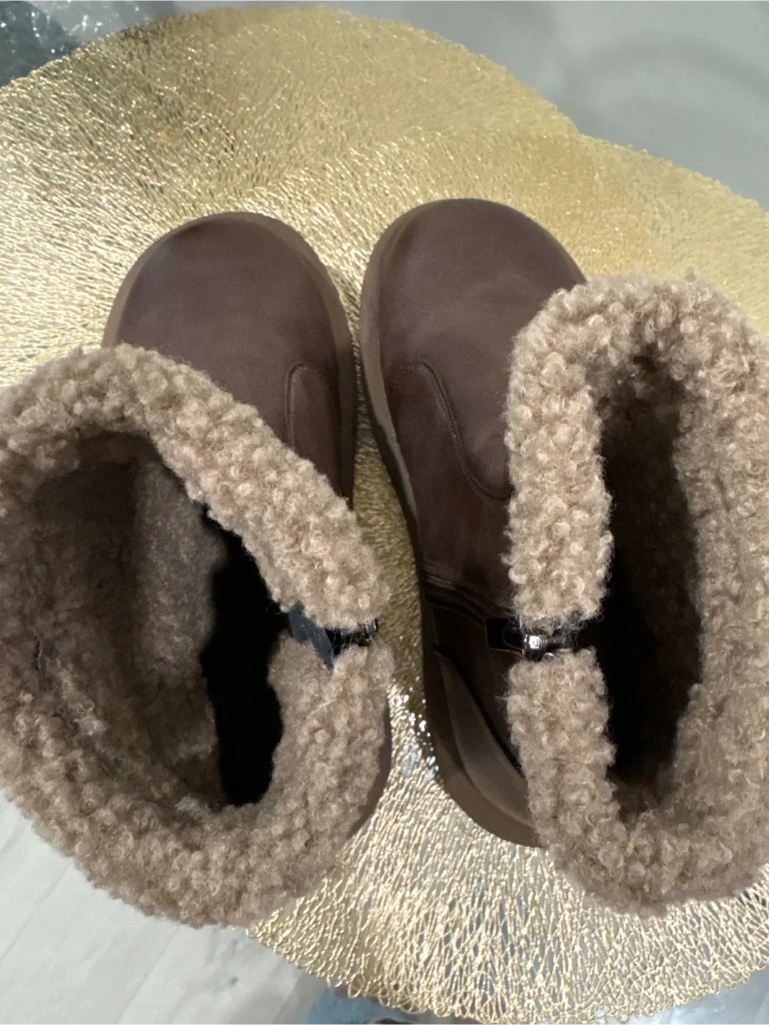 Brand New Brown Leather & Faux Fur Winter Boots image indicator(2)
